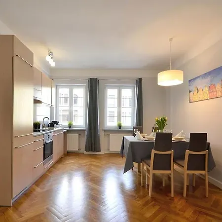 Z On Town Hall - Rynek Ratusz - 2 * ורוצלב